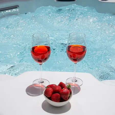 Silena Luxury Penthouse With Jacuzzi - Near Chania Old Town Appartamento La Canea