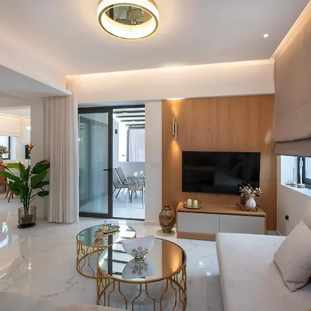 Silena Luxury Penthouse With Jacuzzi - Near Chania Old Town *