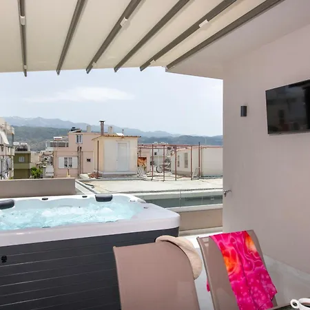 Appartamento Silena Luxury Penthouse With Jacuzzi - Near Chania Old Town