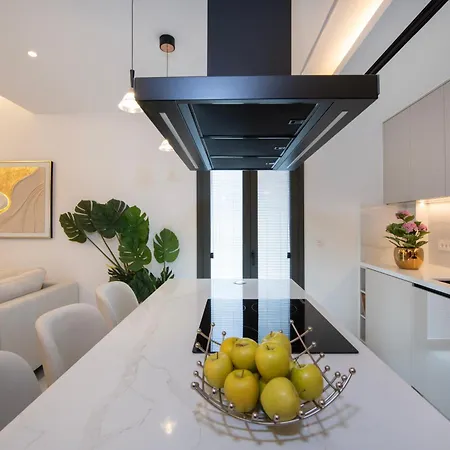 Silena Luxury Penthouse With Jacuzzi - Near Chania Old Town Appartamento *