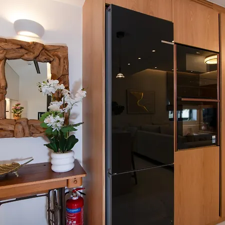 Silena Luxury Penthouse With Jacuzzi - Near Chania Old Town Appartamento