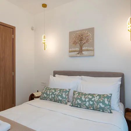 Silena Luxury Penthouse With Jacuzzi - Near Chania Old Town Appartamento