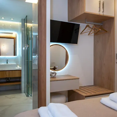 Appartamento Silena Luxury Penthouse With Jacuzzi - Near Chania Old Town *