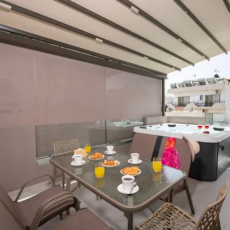 Appartamento Silena Luxury Penthouse With Jacuzzi - Near Chania Old Town